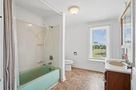 201 9th Street N. Quasqueton IA 52326