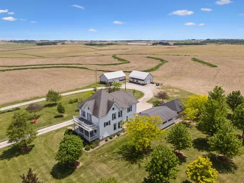 11796 120th Street Postville IA 52162
