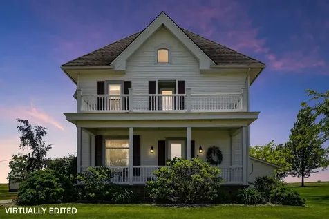 11796 120th Street Postville IA 52162