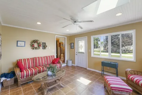 512 Pleasant Street Sumner IA 50674
