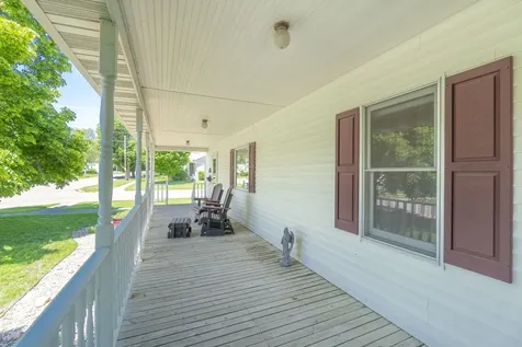 512 Pleasant Street Sumner IA 50674