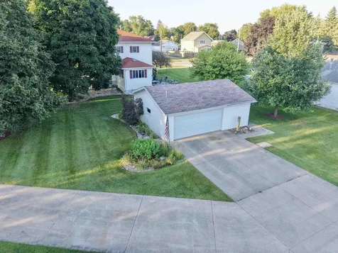 512 Pleasant Street Sumner IA 50674