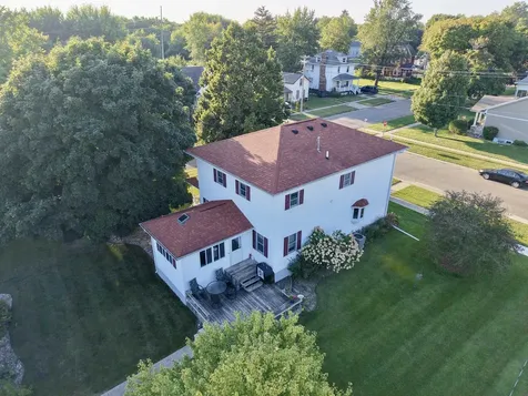 512 Pleasant Street Sumner IA 50674