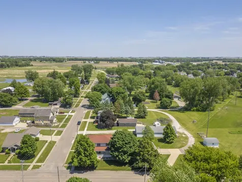 512 Pleasant Street Sumner IA 50674