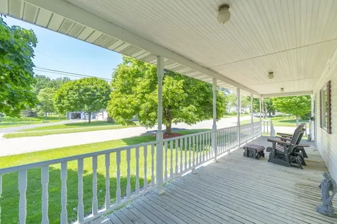 512 Pleasant Street Sumner IA 50674