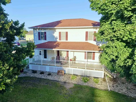 512 Pleasant Street Sumner IA 50674