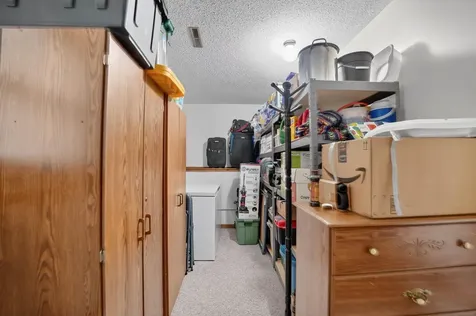 3923 Del Matro Road Waterloo IA 50701