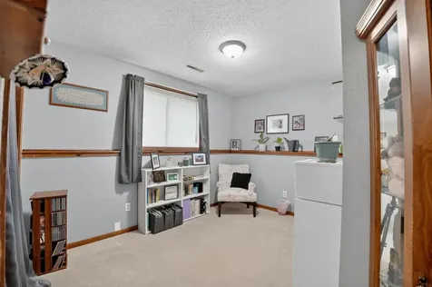 3923 Del Matro Road Waterloo IA 50701