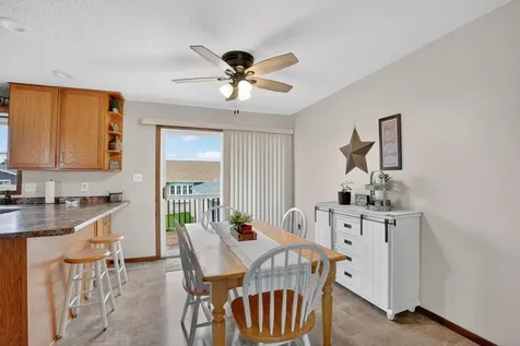 3923 Del Matro Road Waterloo IA 50701