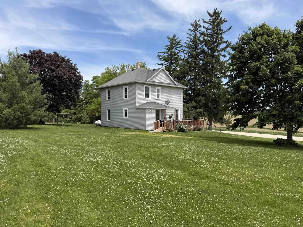 110 Suttle Creek Road Monona IA 52159