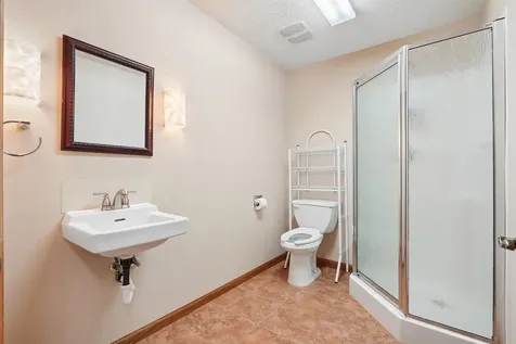 5309-5311 Blue Bonnet Drive Waterloo IA 50702