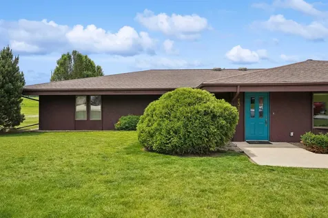 5309-5311 Blue Bonnet Drive Waterloo IA 50702