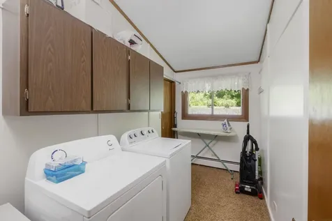 1323 195th Street Waverly IA 50677