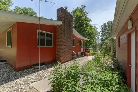 1323 195th Street Waverly IA 50677