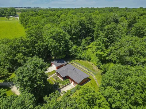 1323 195th Street Waverly IA 50677