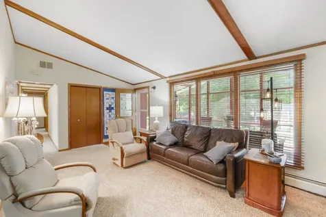 1323 195th Street Waverly IA 50677