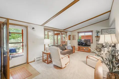 1323 195th Street Waverly IA 50677