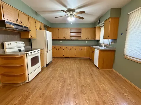 1107 4th Avenue Ackley IA 50601