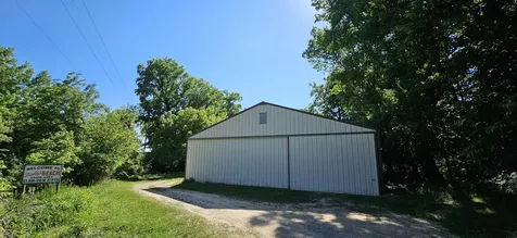 2587 210th Avenue Delhi IA 52223