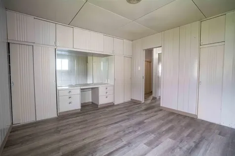 220 Forest Avenue Waterloo IA 50702