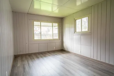 220 Forest Avenue Waterloo IA 50702
