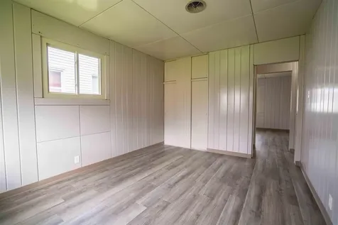 220 Forest Avenue Waterloo IA 50702