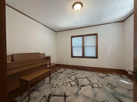 1542 V Avenue Dysart IA 52224