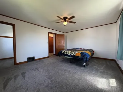 1542 V Avenue Dysart IA 52224