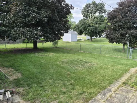 28 9th Avenue SE Oelwein IA 50662
