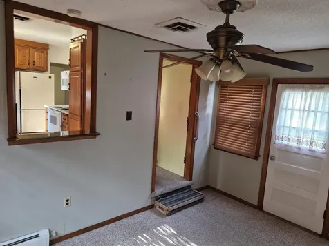 28 9th Avenue SE Oelwein IA 50662