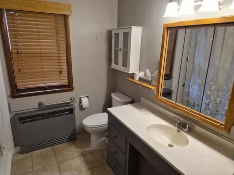 28 9th Avenue SE Oelwein IA 50662