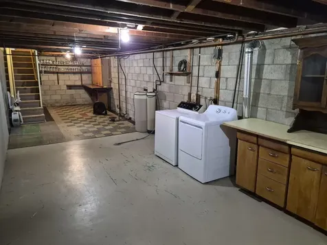28 9th Avenue SE Oelwein IA 50662