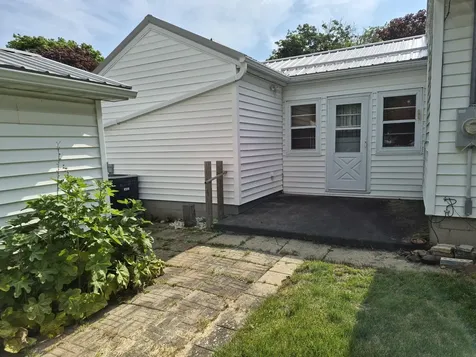 28 9th Avenue SE Oelwein IA 50662