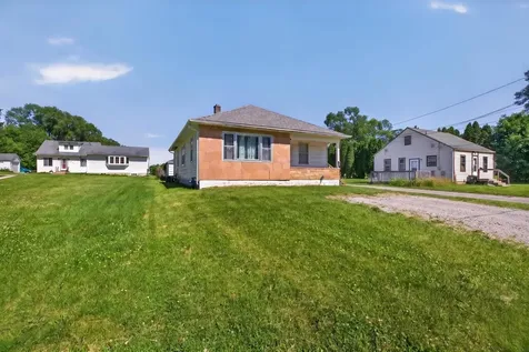 1134 N Barclay Street Waterloo IA 50703