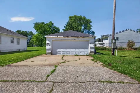 1134 N Barclay Street Waterloo IA 50703