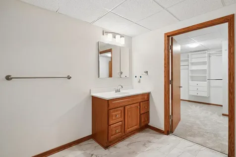106 NE 12th Street Waverly IA 50677