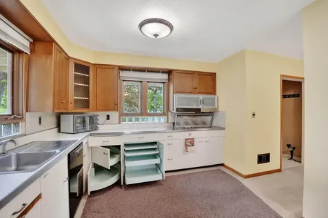 1720 Belle Avenue Cedar Falls IA 50613