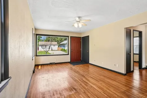519 Kirkwood Avenue Waterloo IA 50701