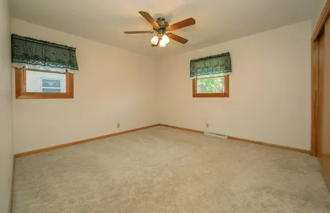 106 Park Avenue Charles City IA 50616
