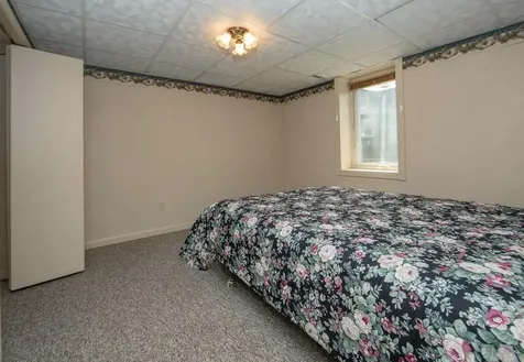 106 Park Avenue Charles City IA 50616