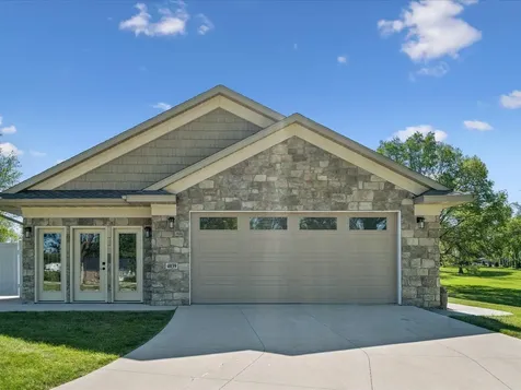 4039 10th Street Marion IA 52302