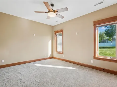 4039 10th Street Marion IA 52302