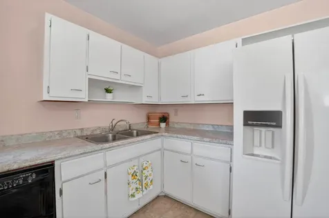 1548 Wakonda Drive Waterloo IA 50703
