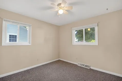 1548 Wakonda Drive Waterloo IA 50703