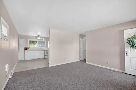 1548 Wakonda Drive Waterloo IA 50703
