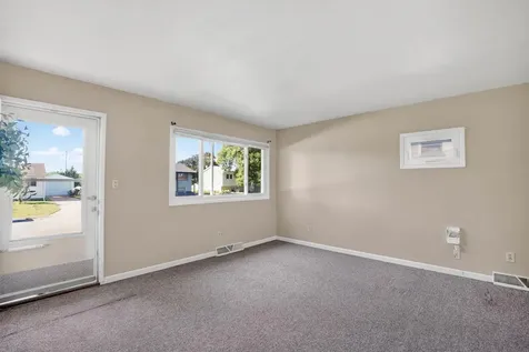 1548 Wakonda Drive Waterloo IA 50703