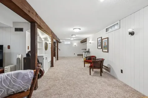 1245 Deloris Drive Waterloo IA 50701