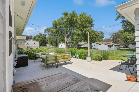 1245 Deloris Drive Waterloo IA 50701