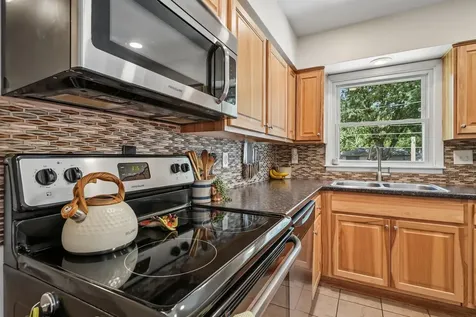 1245 Deloris Drive Waterloo IA 50701
