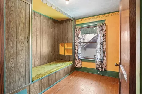 516 W 11th Street Cedar Falls IA 50613